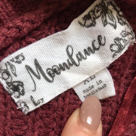 NWOT Sweater - Picture 2 of 2